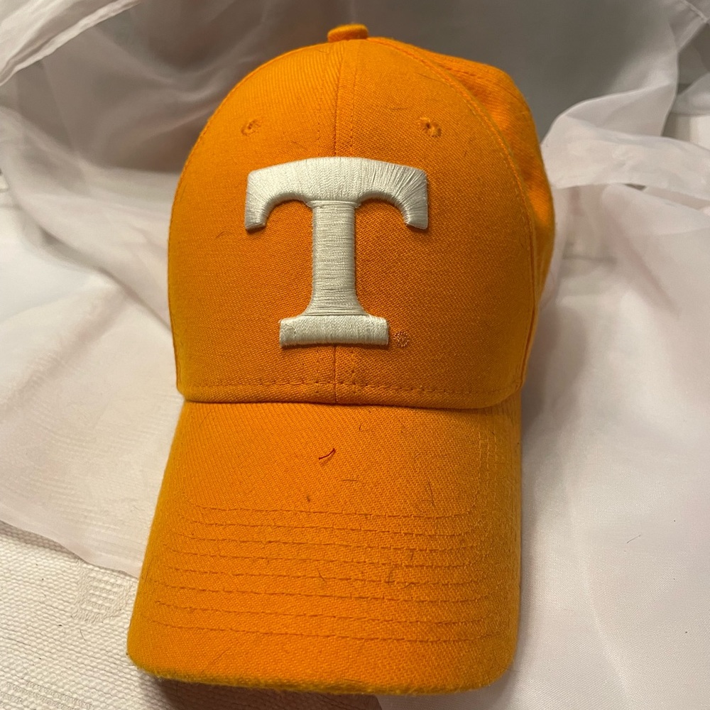 Gently used Nike Dry fit University of Tennessee baseball hat